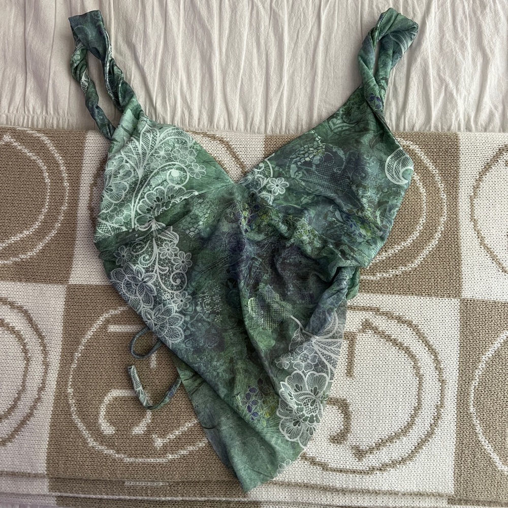 Tiger Mist Green Top